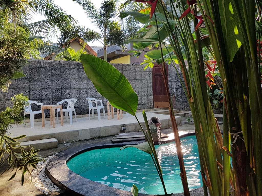 Bagaz Cottage Gili Trawangan Exterior photo