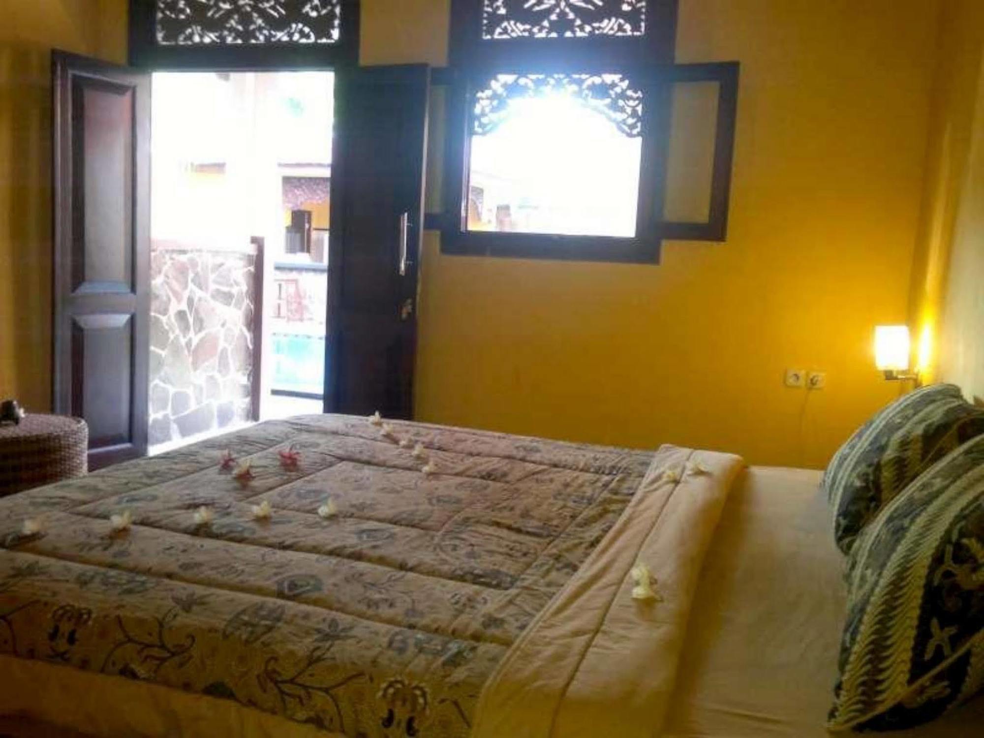 Bagaz Cottage Gili Trawangan Exterior photo